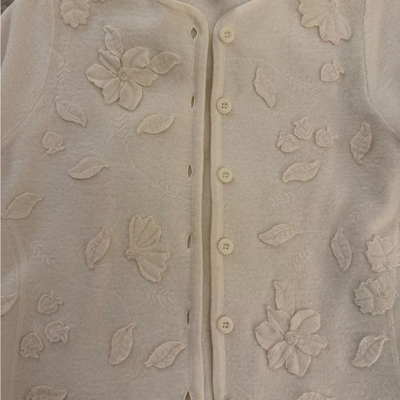 Pendleton Ivory Floral Cardigan - Picture 3 of 6